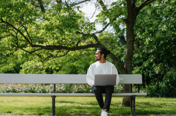 Want to Live a Digital Nomad Lifestyle? Try These Tips